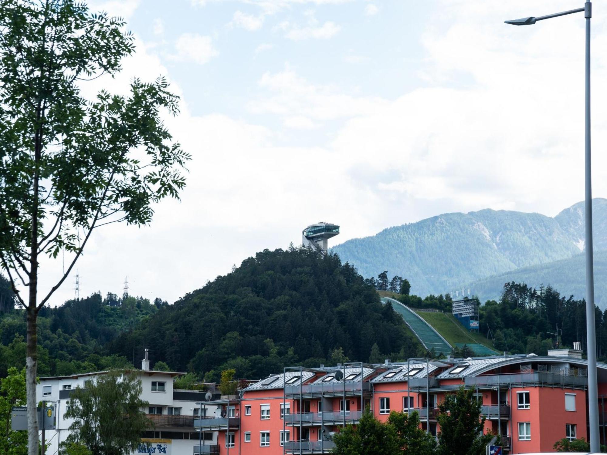 Apartment In Innsbruck Near Ambras Castle Exterior photo