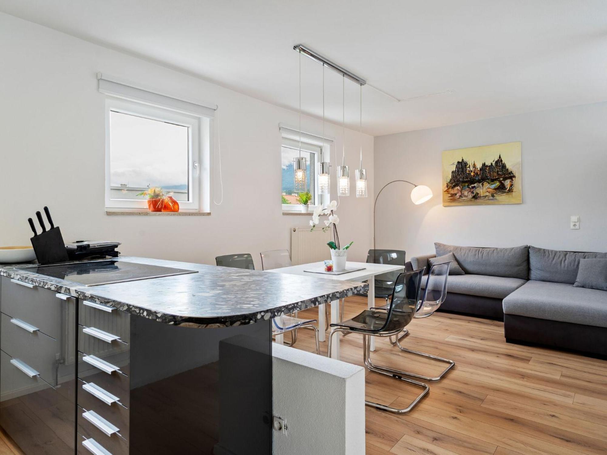 Apartment In Innsbruck Near Ambras Castle Exterior photo